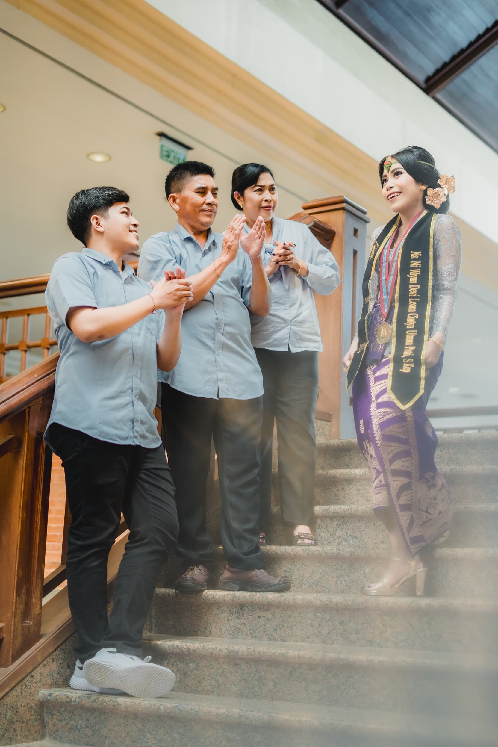 graduation - Edit-08977_lxrhjk